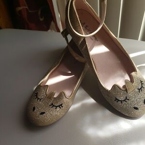 Self Esteem Gold Dress Shoes with Animal Face Design